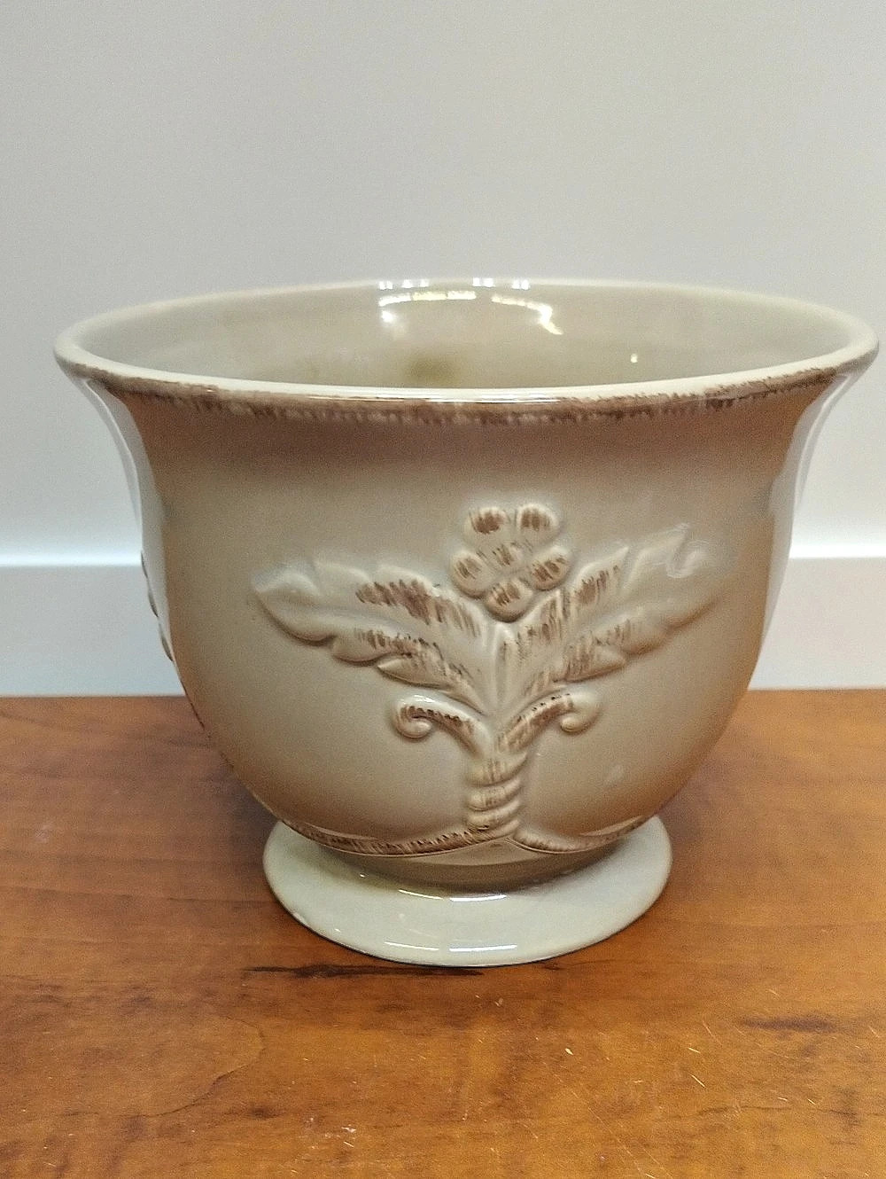 Ceramic Floral Pedestal Planter in Cream & Brown